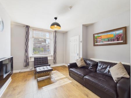 3 bedroom End of terrace house to let in Alexandra Terrace, Skipton, BD23