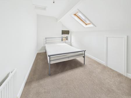 2 bedroom Flat to let in Church Street, Skipton, BD23