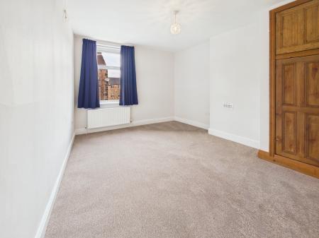 2 bedroom Flat to let in Church Street, Skipton, BD23