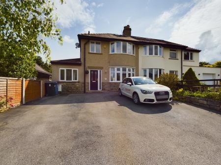 4 bedroom Semi-detached house to let in Brackenley Lane, Embsay, BD23