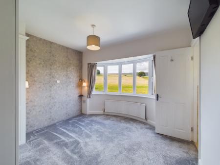 4 bedroom Semi-detached house to let in Brackenley Lane, Embsay, BD23