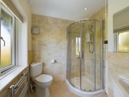 4 bedroom Semi-detached house to let in Brackenley Lane, Embsay, BD23