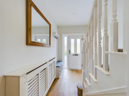 4 bedroom Semi-detached house to let in Brackenley Lane, Embsay, BD23