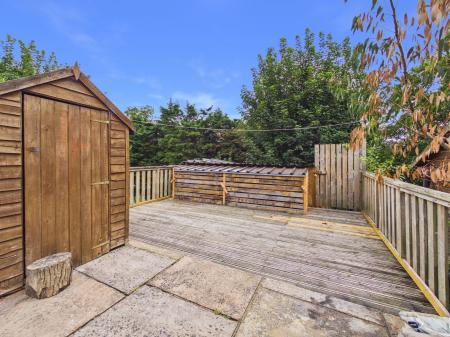 4 bedroom Town house to let in Crossley Place, Skipton, BD23