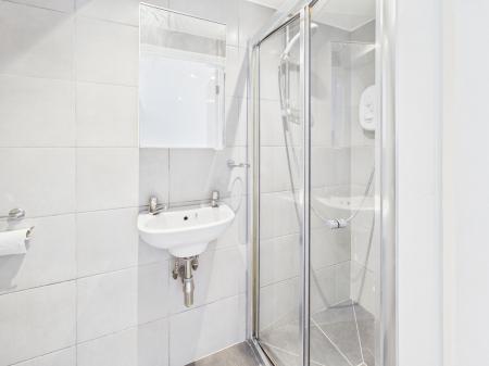 4 bedroom Town house to let in Crossley Place, Skipton, BD23