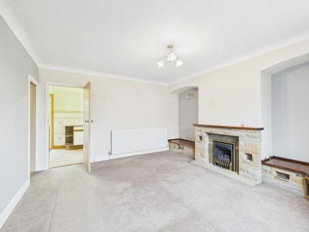 2 bedroom Terraced House to let in Hillside Crescent, Skipton, BD23