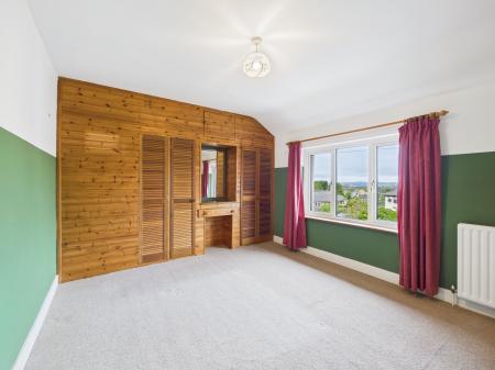 2 bedroom Terraced House to let in Hillside Crescent, Skipton, BD23