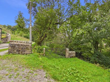2 bedroom Cottage to let in Starbotton, Skipton, BD23