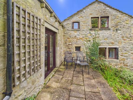 2 bedroom Cottage to let in Cam Lane, Thornton In Craven, BD23