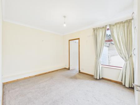 3 bedroom Terraced House to let in Victoria Road, Earby, BB18