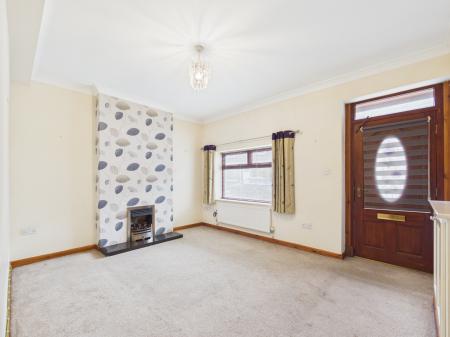 3 bedroom Terraced House to let in Victoria Road, Earby, BB18