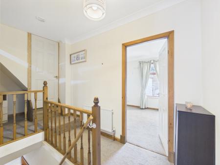 3 bedroom Terraced House to let in Victoria Road, Earby, BB18
