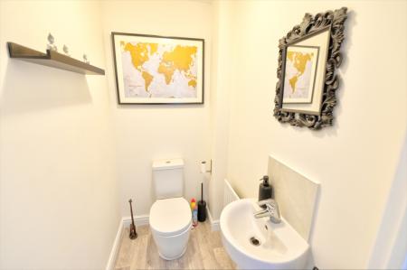 2 bedroom Town house to let in Hawthorne Road, Steeton, BD20