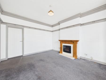 1 bedroom Flat to let in Main Street, Cross Hills, BD20