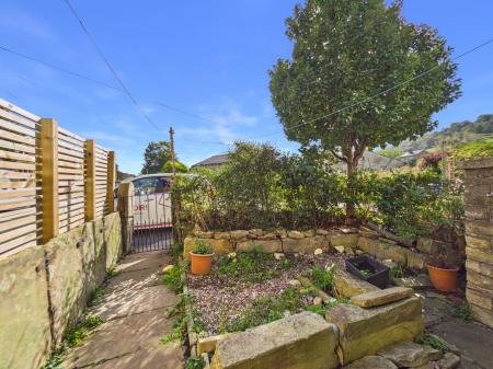 2 bedroom Cottage to let in Main Street, Cononley, BD20