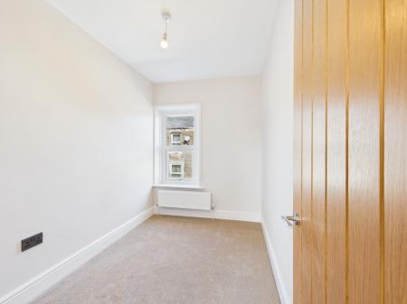 2 bedroom Terraced House to let in Castle Street, Skipton, BD23