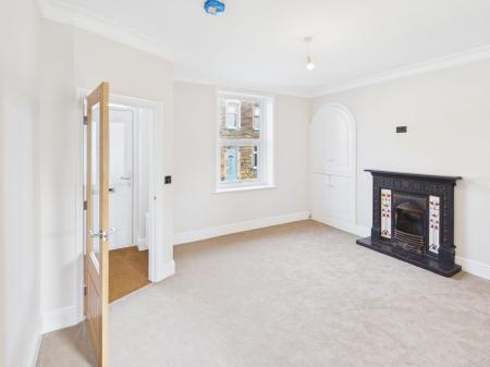 2 bedroom Terraced House to let in Castle Street, Skipton, BD23