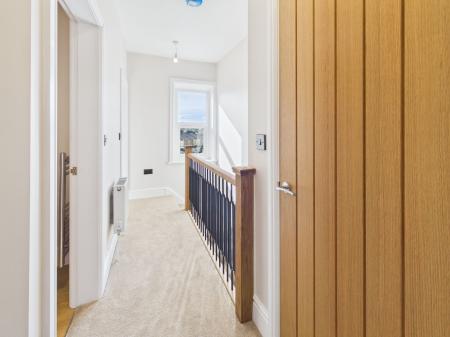 2 bedroom Terraced House to let in Castle Street, Skipton, BD23