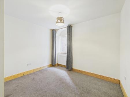 2 bedroom Flat to let in Church Street, Barnoldswick, BB18
