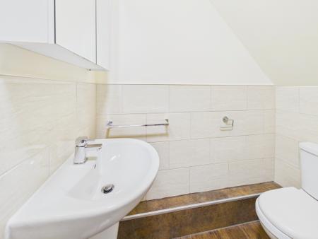 2 bedroom Flat to let in Church Street, Barnoldswick, BB18