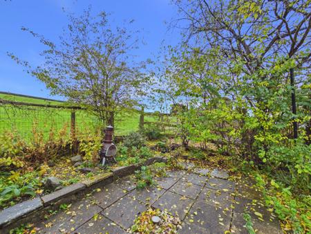 2 bedroom Terraced House to let in Bogthorn, Oakworth, BD22