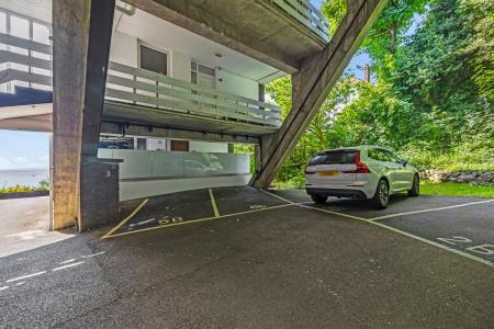 2 bedroom Flat for sale in Links Court, Langland, Swansea, SA3