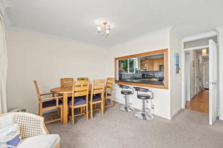 2 bedroom Flat for sale in Links Court, Langland, Swansea, SA3