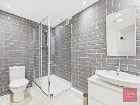 1 bedroom Flat for sale in The Boathouse, Mumbles, Swansea, SA3