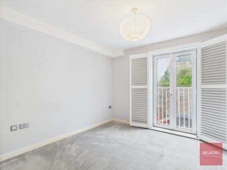 1 bedroom Flat for sale in The Boathouse, Mumbles, Swansea, SA3