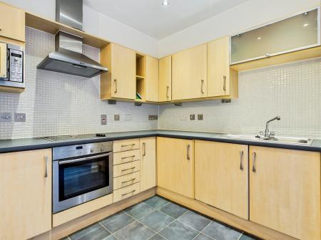 1 bedroom Studio flat for sale in 3 Princess Way, Swansea, SA1