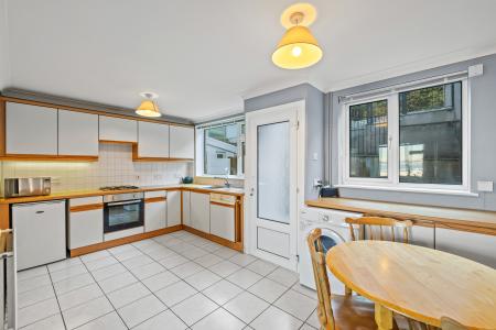 2 bedroom Terraced House for sale in 668a Mumbles Road, Swansea, SA3