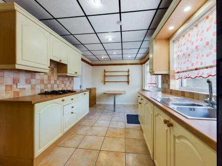 4 bedroom Detached house for sale in Alder Way, West Cross, Swansea, SA3