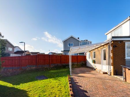 4 bedroom Detached house for sale in Alder Way, West Cross, Swansea, SA3