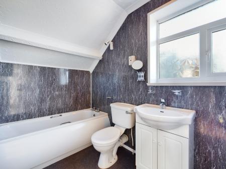 4 bedroom Detached house for sale in Alder Way, West Cross, Swansea, SA3