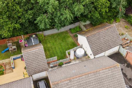 4 bedroom Detached house for sale in Beauchamp Walk, Gorseinon, Swansea, SA4