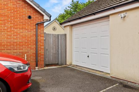 4 bedroom Detached house for sale in Beauchamp Walk, Gorseinon, Swansea, SA4