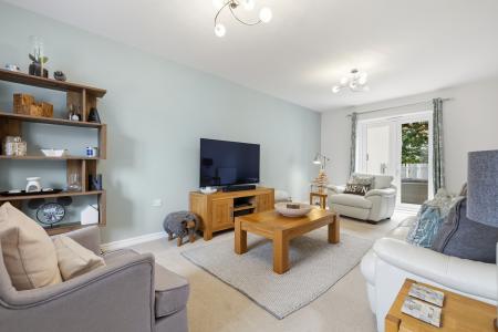 4 bedroom Detached house for sale in Beauchamp Walk, Gorseinon, Swansea, SA4