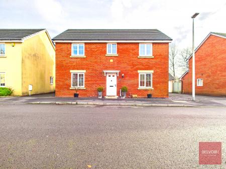 4 bedroom Detached house for sale in Beauchamp Walk, Gorseinon, Swansea, SA4