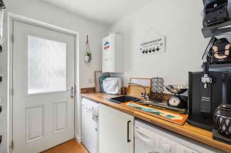4 bedroom Detached house for sale in Beauchamp Walk, Gorseinon, Swansea, SA4
