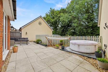 4 bedroom Detached house for sale in Beauchamp Walk, Gorseinon, Swansea, SA4