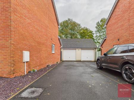 4 bedroom Detached house for sale in Beauchamp Walk, Gorseinon, Swansea, SA4