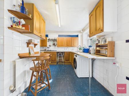 3 bedroom Detached bungalow for sale in Chapel Road, Three Crosses, Swansea, SA4