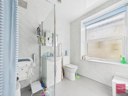 3 bedroom Detached bungalow for sale in Chapel Road, Three Crosses, Swansea, SA4