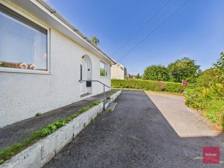 3 bedroom Detached bungalow for sale in Chapel Road, Three Crosses, Swansea, SA4