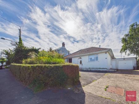 3 bedroom Detached bungalow for sale in Chapel Road, Three Crosses, Swansea, SA4