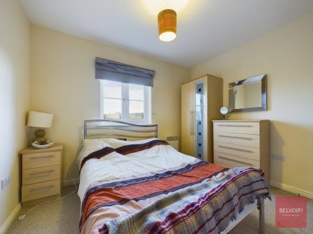 2 bedroom Flat for sale in Clayton Drive, Pontarddulais, Swansea, SA4