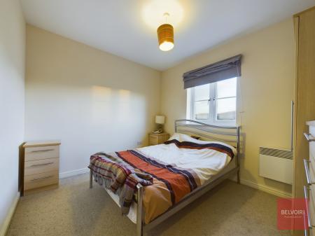 2 bedroom Flat for sale in Clayton Drive, Pontarddulais, Swansea, SA4