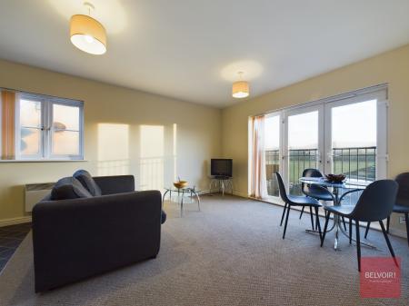 2 bedroom Flat for sale in Clayton Drive, Pontarddulais, Swansea, SA4