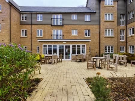 2 bedroom Flat for sale in Fern Court, Sketty, Swansea, SA2