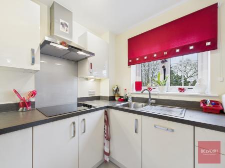 2 bedroom Flat for sale in Fern Court, Sketty, Swansea, SA2